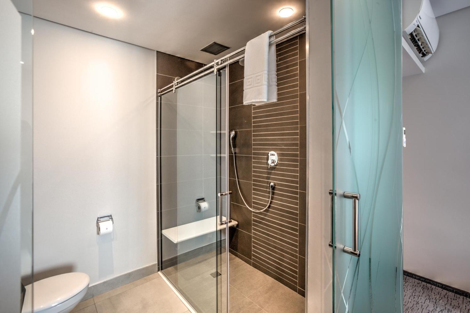 Hotel Waterfall Midrand